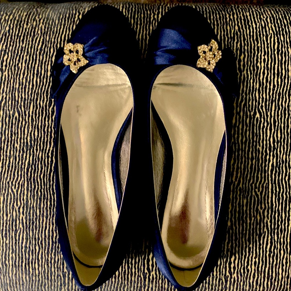 Beautiful size 9/40 dress shoes EUC